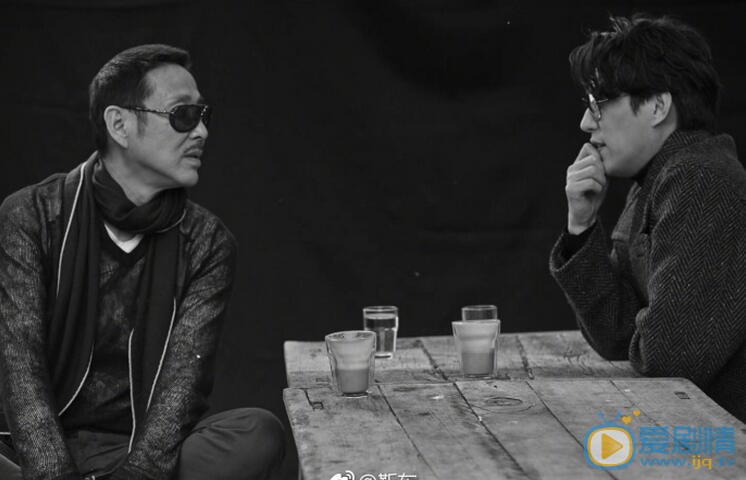 我的前半生曝光雙男神黑白機車大片   靳東陳道明霸氣十足盡顯成熟魅力