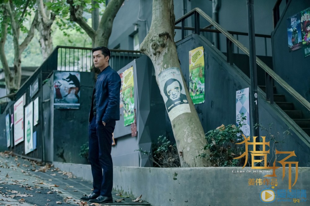 獵場中南國時創為什麼一定要聘用曲閔京，鄭秋冬成功獵到曲閔京了嗎