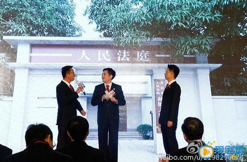 《小鎮大法官》法官團巧斷民事糾紛，笑料不斷