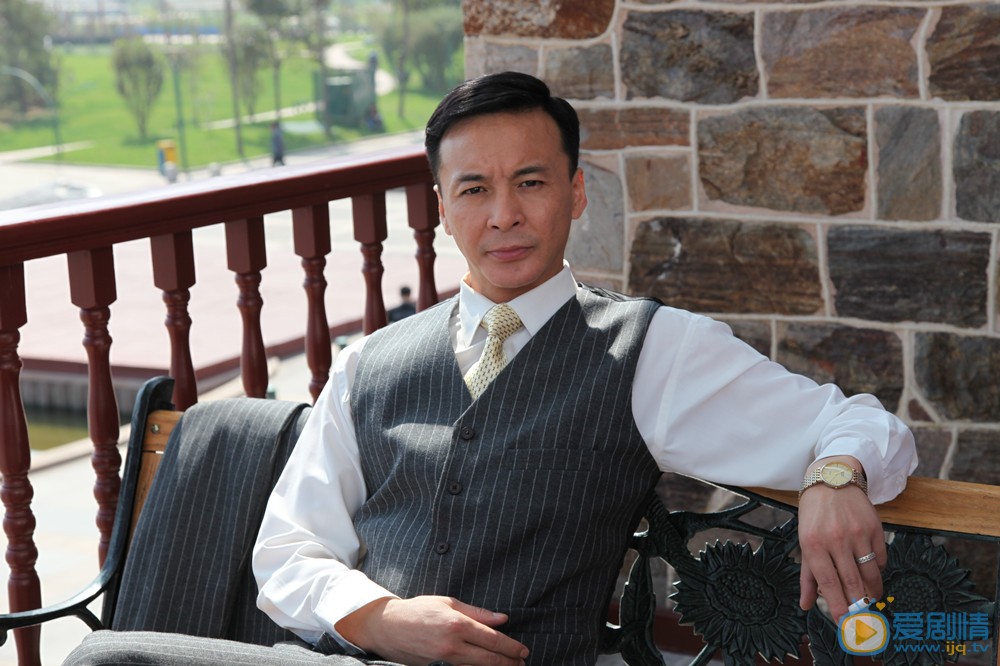 石文中個人經歷及家庭背景介紹  石文中劇照