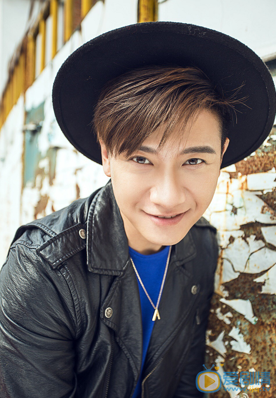 繁星四月簡易是誰演的?簡易扮演者王霏個人資料介紹