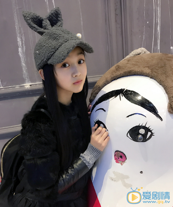 漂亮的李慧珍小時候的李慧珍是誰演的?曲芷含個人資料簡介