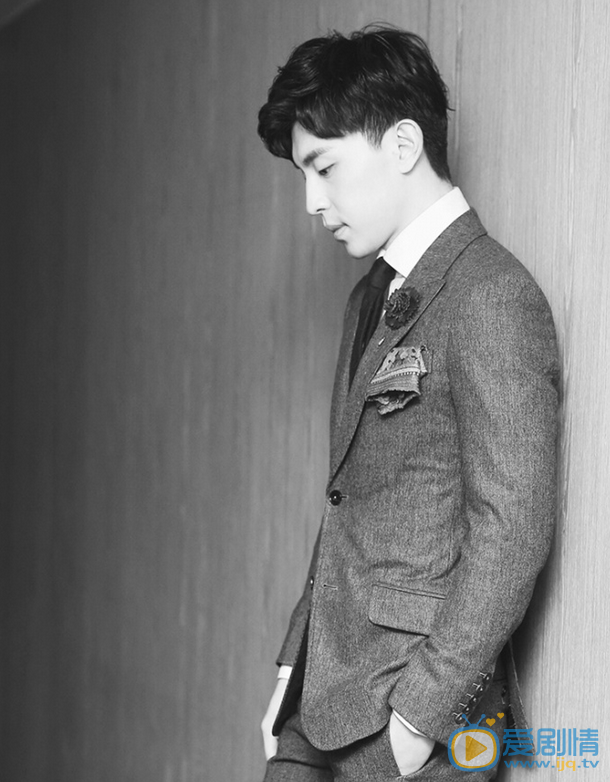 歡樂頌2謝童是誰演的？謝童扮演者鄧倫個人資料生活寫真照欣賞