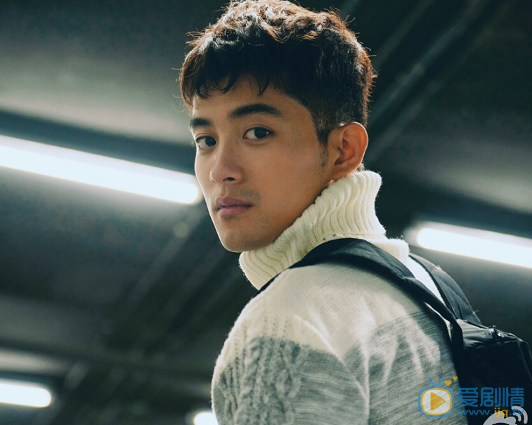  春風十里不如你小白是誰演的？小白扮演者陳奕龍個人資料及寫真生活照欣賞