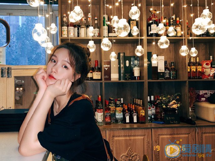 方思暢個人演藝經歷 方思暢高清圖片