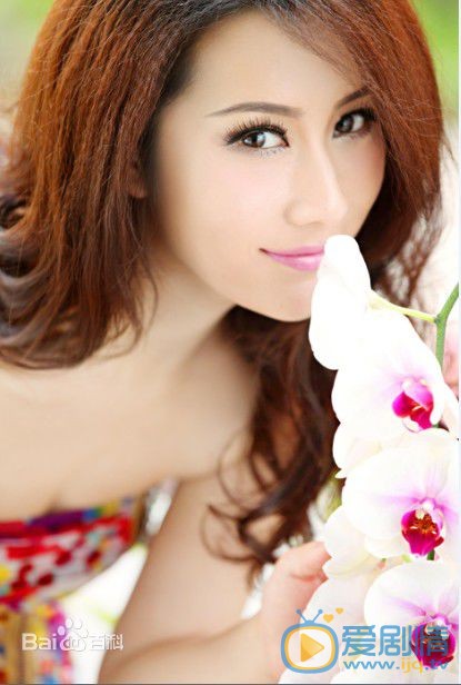 守護麗人許芷晴扮演者江雪寫真生活照欣賞