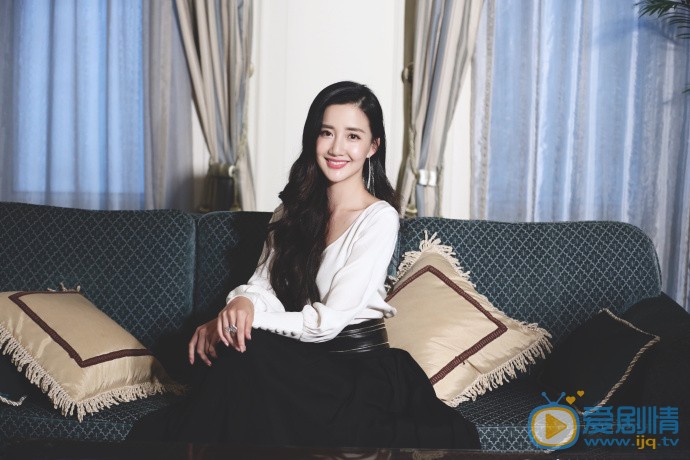 新倚天屠龍記殷素素是誰飾演的？殷素素飾演者陳欣予個人資料、寫真及生活照欣賞