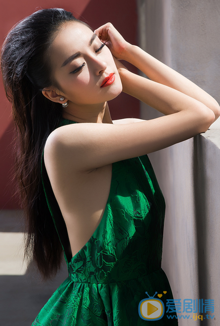 那年青春我們正好韓露是誰扮演的?韓露扮演者种丹妮個人資料介紹及寫真生活照欣賞