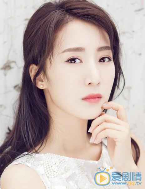 遠大前程露伶春是誰演的?露伶春扮演者李念個人資料、寫真及生活照欣賞