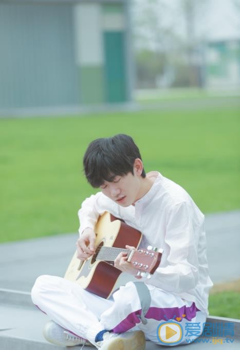 叢日新個人資料簡介 叢日新媒體評價