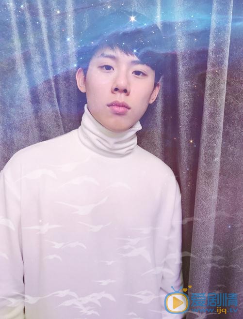 老男孩周洲是誰演的？老男孩周洲扮演者周奇個人資料、寫真及生活照欣賞