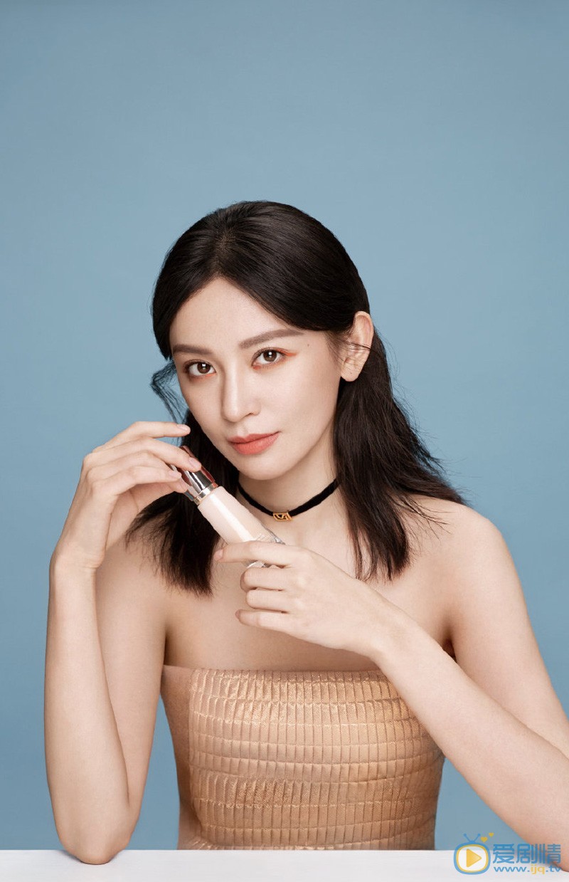 冷案蔡文心是誰飾演的？蔡文心飾演者施詩個人資料、寫真及生活照欣賞