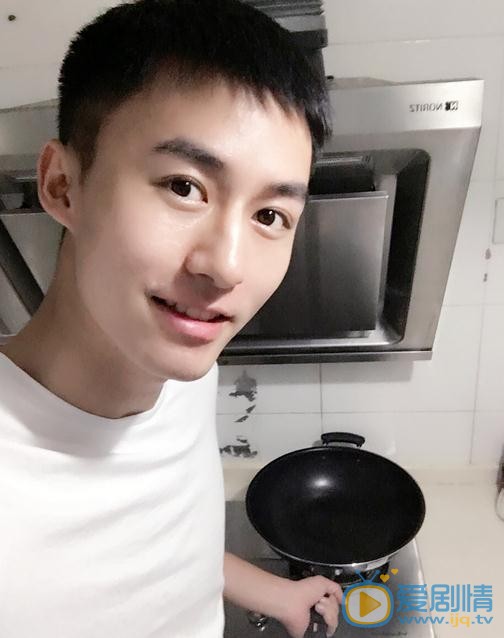 擇天記餘人是誰演的？餘人扮演者付嘉個人資料介紹