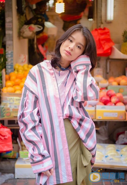  那年花開月正圓胡詠梅是誰演的？胡詠梅扮演者胡杏兒個人資料及生活寫真照欣賞