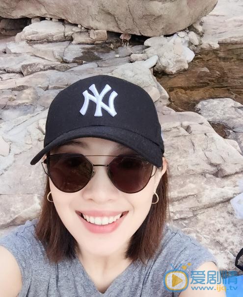 愛情的邊疆華敏是誰演的？華敏扮演者王佳佳個人資料、寫真及生活照欣賞