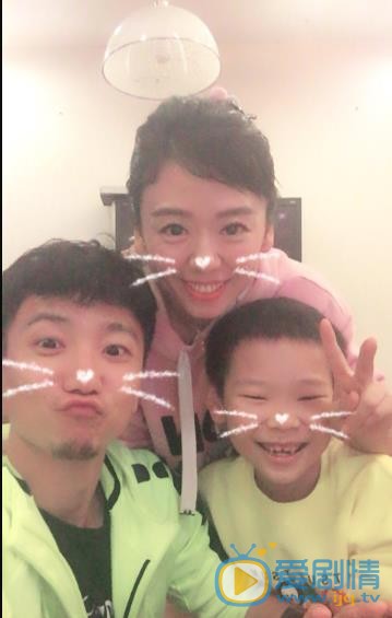 於笑個人資料簡介 於笑全家福