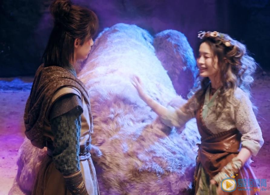 斗破蒼穹蕭炎喜歡小醫仙嗎?蕭炎為什麼答應娶小醫仙?