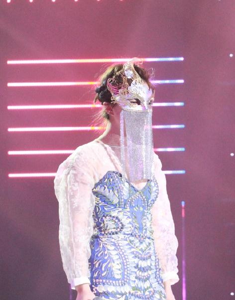 丁丁個人資料簡介 丁丁《蒙面唱將》節目照