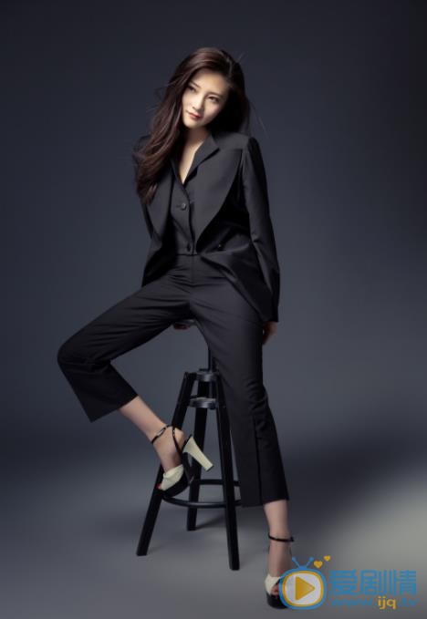 火王之破曉之戰裴珞傾是誰演的?裴珞傾扮演者柏安個人資料、寫真及生活照欣賞