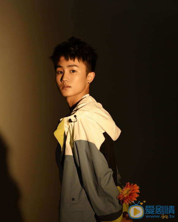 徐凌晨個人資料簡介 徐凌晨演藝經歷 徐凌晨帥氣寫真圖片