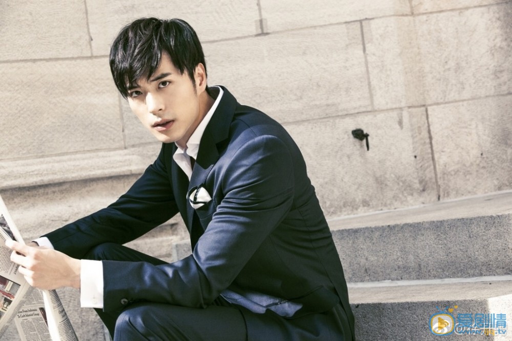 無法擁抱的你崔俊赫是誰演的？崔俊赫扮演者徐開騁個人資料及生活寫真照欣賞