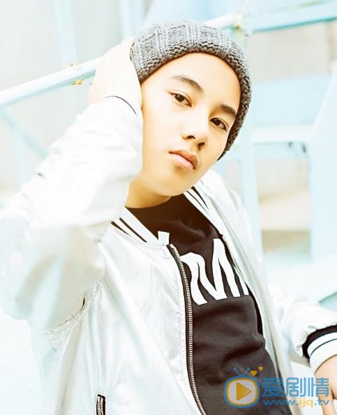 我的體育老師路寬是誰演的?路寬扮演者胡先煦個人資料、寫真及生活照欣賞