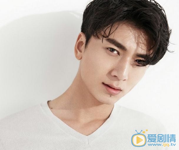 醉玲瓏元灝是誰演的？醉玲瓏元灝扮演者高一清個人資料、寫真及生活照欣賞