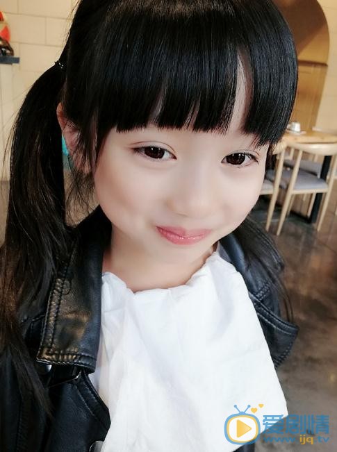 天衣無縫妞妞是誰扮演的？妞妞扮演者孫添垚個人資料、寫真及生活照欣賞