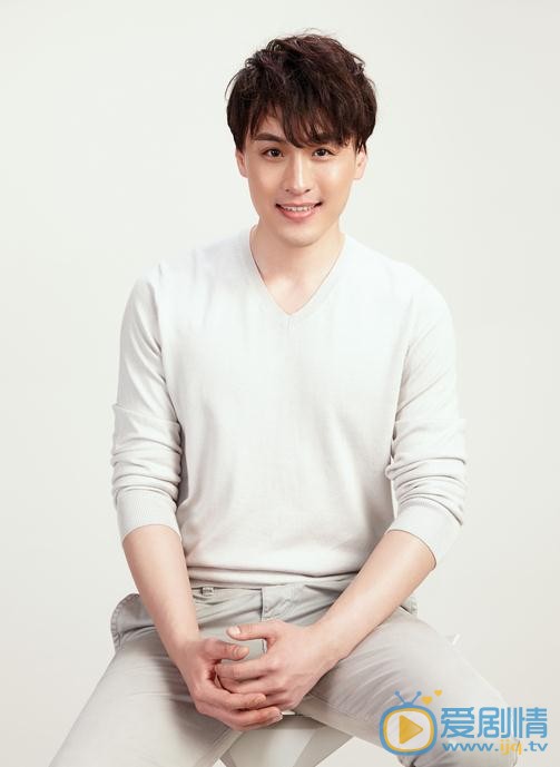 醉玲瓏張束是誰扮演的？醉玲瓏張束扮演者蘇航個人資料，寫真及生活照欣賞