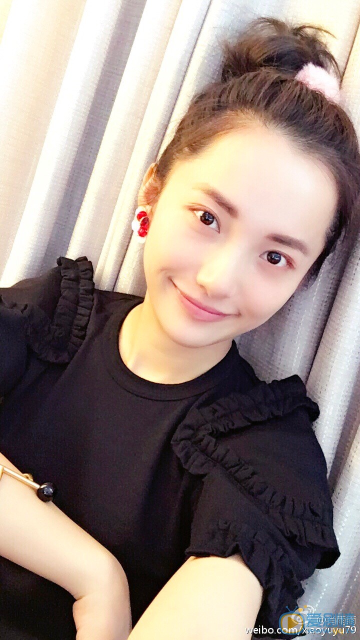 職場是個技術活沈志澤女友小雨扮演者肖雨雨照片欣賞