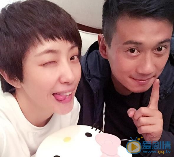 徐洪浩個人資料簡介 徐洪浩和老婆劉曉潔合照