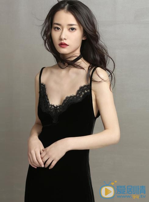 夏至未至程七七是誰扮演的？程七七扮演者柴碧雲個人資料、寫著及生活照欣賞