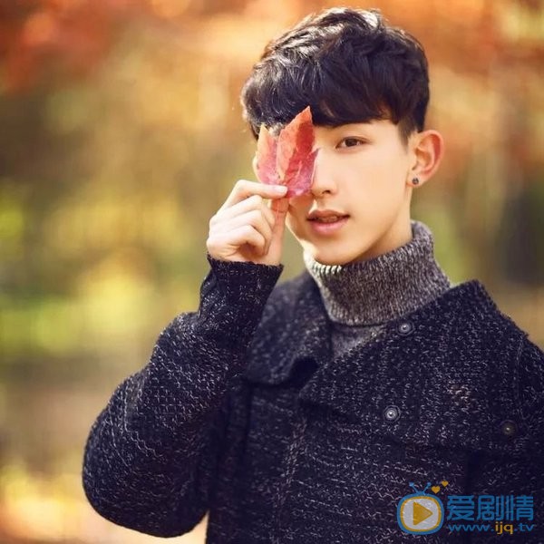 鏇風少女2“中二少年”路飛魚扮演者郭俊辰個人照劇照