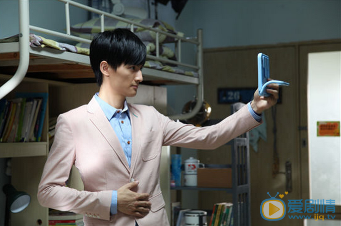 李昶《一又二分之一的夏天》劇照 李昶個人資料簡介