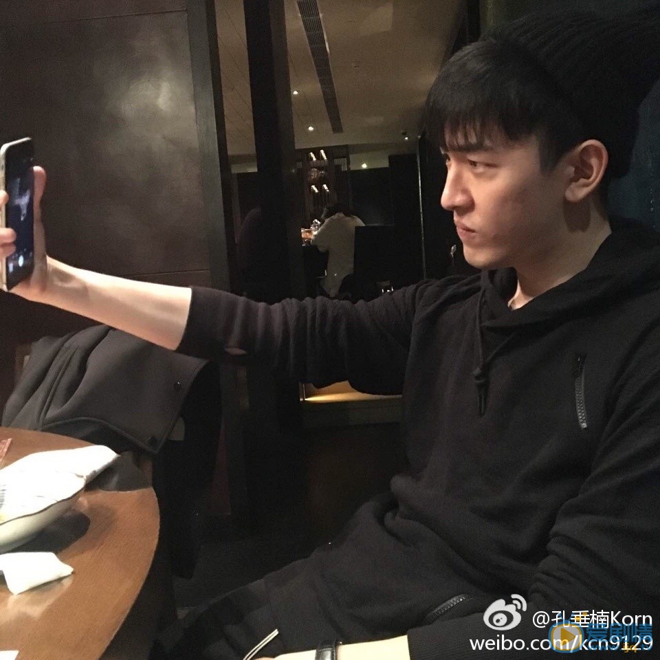 人生若如初相見高紹軒扮演者孔垂楠寫真生活照欣賞