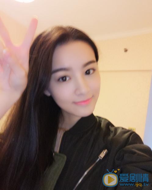 老男孩王珊是誰?王珊扮演者梁婧嫻個人資料、寫真及生活照欣賞