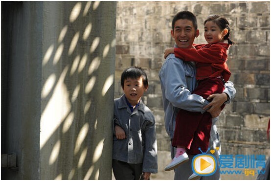 張博在劇中飾演奶爸