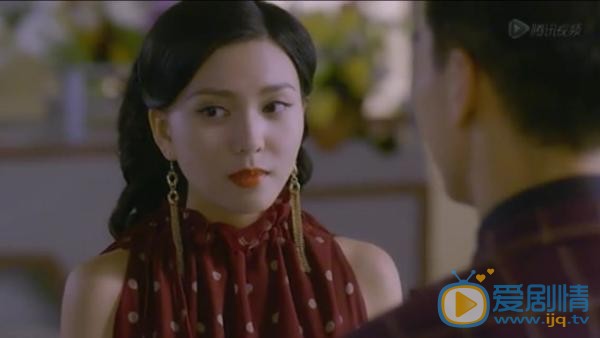 雷洋《戴流蘇耳環的少女》劇照 雷洋個人資料