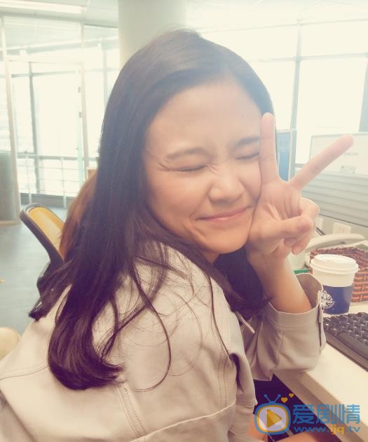 急診科醫生黨珍妮扮演者岳以恩個人資料、寫真生活照