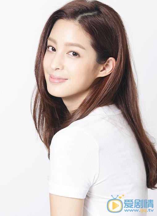 一路繁花相送紀若櫟是誰扮演的？紀若櫟扮演者莫允雯個人資料、寫真及生活照欣賞