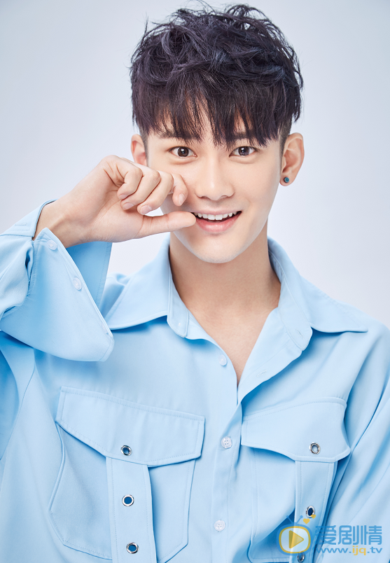 浪花一朵朵唐一白是誰演的？唐一白扮演者熊梓淇個人資料及寫真生活照欣賞