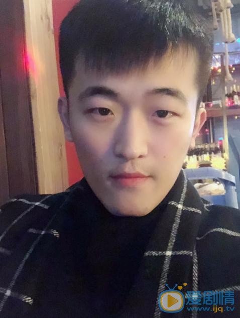 生於70年代王小兵是誰演的？王小兵扮演者姜寒個人資料、寫真及生活照欣賞