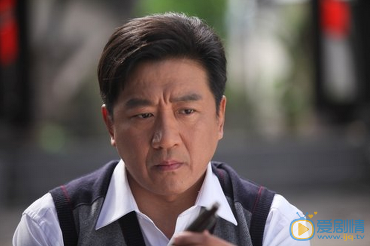  歡樂頌2安迪的父親魏國強是誰演的？魏國強扮演者丁勇岱個人資料簡介