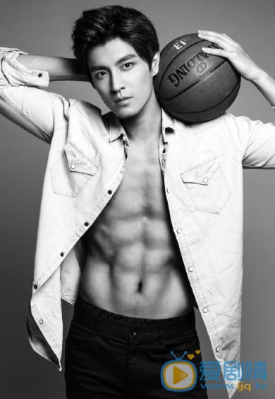 柒個我沈棟傑是誰演的？柒個我沈棟傑扮演者高泰宇個人資料、寫真及生活照欣賞