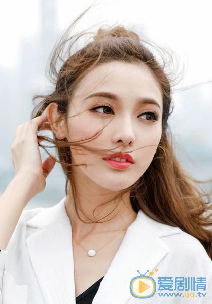 彭小冉個人資料簡介 彭小冉寫真