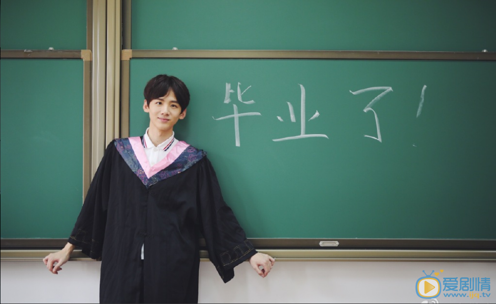 白敬亭1015生日快樂,亭亭少年又大了一歲,冬粉勸其快更博