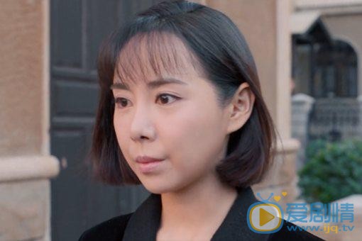 老酒館小尊的真實身份是什麼？她到底是什麼人？