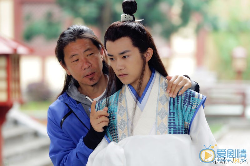 思美人將播 小屈原易烊千璽幕後拍攝花絮照曝光