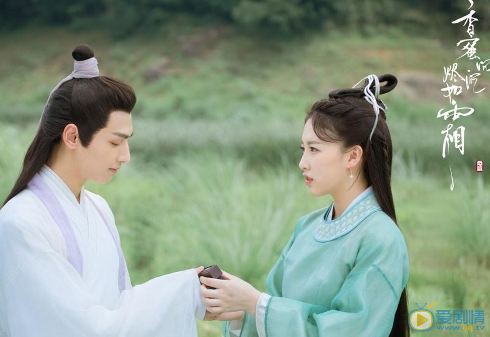 香蜜沉沉燼如霜曝七夕劇照 鄧倫楊紫領銜眾主演發CP甜蜜合照