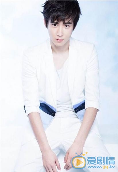 《擊劍小子冷子峰》邵康是誰扮演的？邵康扮演者吳昊澤個人資料、寫真及生活照欣賞